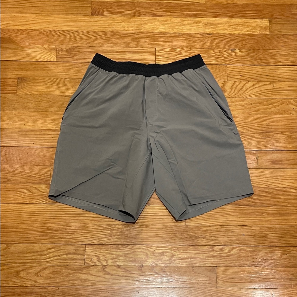 lululemon athletica T.H.E. Short 9”